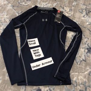 New!  Under Armour Navy heat gear fitted shirt